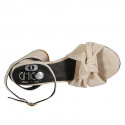 Sandale pour femmes avec courroie à la cheville et nœud en daim beige talon 7 - Pointures disponibles:  42