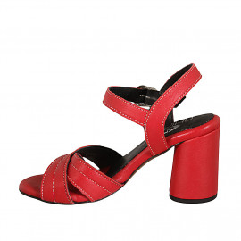 Woman's strap sandal in red... 2