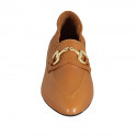 Mocassin avec elastique et accessoire pour femmes en cuir brun clair talon 1 - Pointures disponibles:  32, 33, 34, 42, 43, 44, 45