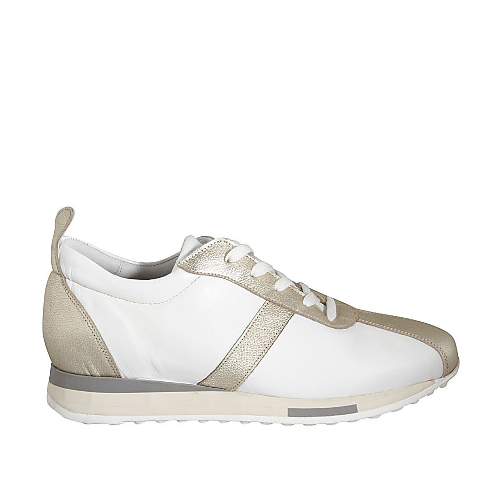 Zapato para mujer con cordones y plantilla extraible en piel blanca y  laminada platino cuña 3