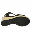 Sandale pour femmes en daim noir avec courroie, goujons et talon compensé 7 - Pointures disponibles:  42, 43