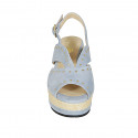 Sandale pour femmes en daim bleu clair avec goujons et talon compensé 7 - Pointures disponibles:  43