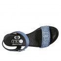 Sandale pour femmes avec courroie en cuir perforé bleu clair talon 2 - Pointures disponibles:  42