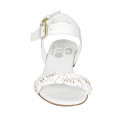 Sandalia para mujer en piel blanca y rafia trensada blanca, platino y cobrizo con cinturones tacon 2 - Tallas disponibles:  33, 43