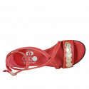 Zapato abierto con cinturon y accesorio platino para mujer en piel roja tacon 2 - Tallas disponibles:  32, 33