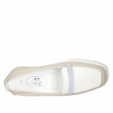 Mocassin pour femmes en cuir imprimé blanc et beige et daim bleu clair talon compensé 3 - Pointures disponibles:  42, 45