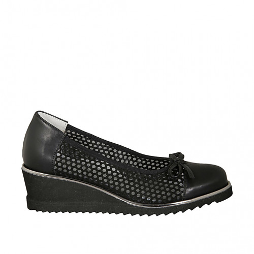 Zapato de salon con moño para mujer en piel y tejido negro cuña 4