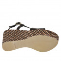 Sandale pour femmes en cuir noir avec courroie croisé, plateforme et talon compensé tressé 9 - Pointures disponibles:  42