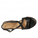 Sandale pour femmes en cuir noir avec courroie croisé, plateforme et talon compensé tressé 9 - Pointures disponibles:  42, 43, 45