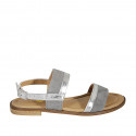 Sandalo da donna in pelle laminata argento e camoscio grigio tacco 2 - Misure disponibili: 32, 33