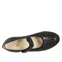 Zapato para mujer con cierre de velcro y plantilla extraible en piel y piel perforada negra cuña 6 - Tallas disponibles:  43, 44, 45