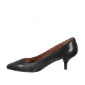 Woman's pointy pump in black leather heel 5 - Available sizes:  32