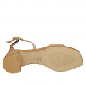 Chaussure ouverte pour femmes avec courroie en daim cognac talon 4 - Pointures disponibles:  43, 45