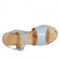 Sandale avec courroie pour femmes en cuir bleu clair et tissu multicouleur talon compensé 9 - Pointures disponibles:  42, 43, 44