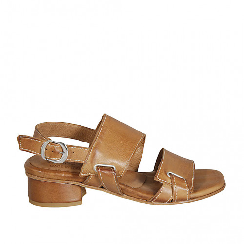 Woman's sandal in tan brown leather heel 3