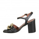 Sandalia para mujer con cinturon y cadena en piel negra tacon 8 - Tallas disponibles:  32, 33
