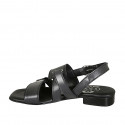 Sandalo da donna in pelle nera tacco 2 - Misure disponibili: 32