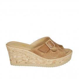 Mule pour femmes en daim et cuir cognac avec boucle talon compensé 7 - Pointures disponibles: 42