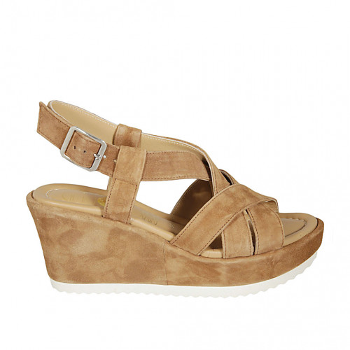 Woman's sandal with platform in tan suede wedge heel 7