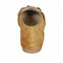 Mocasín para mujer con accesorio en gamuza brun claro tacon 1 - Tallas disponibles:  34, 42, 43, 44