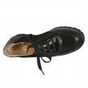 Chaussure à lacets pour femmes avec semelle amovible en daim noir et cuir laminé noir et or talon compensé 4 - Pointures disponibles:  44