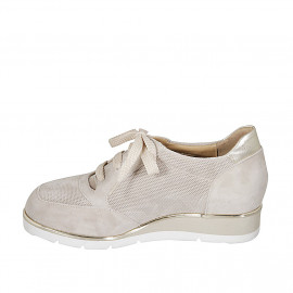 Scarpe chiuse da donna numeri grandi (42, 43, 44, 45, 46, 47).