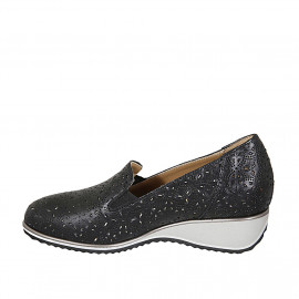 Woman's loafer with removable insole and elastic bands in black pierced leather wedge heel 3 - Available sizes:  31 2