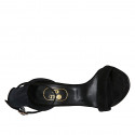 Zapato abierto para mujer con cinturon al tobillo en gamuza negra tacon 11 - Tallas disponibles:  46