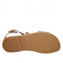 Sandalia para mujer con cinturon cruzado en piel marrón claro tacon 1 - Tallas disponibles:  32