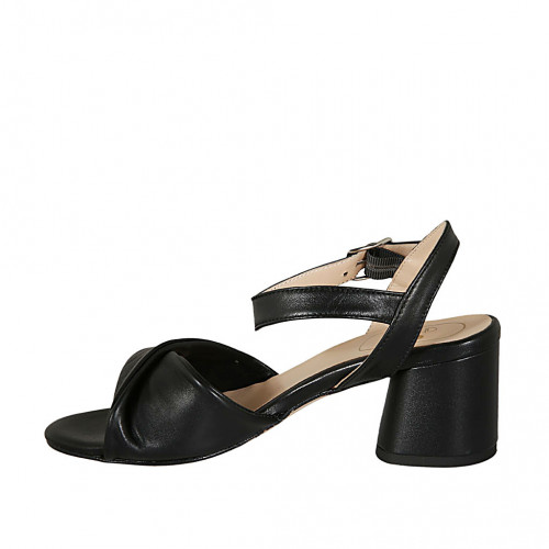Sandalia con cinturon para mujer en piel negra tacon 5