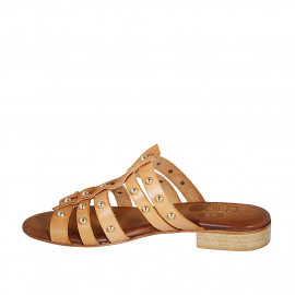 Mule para mujer en piel cognac con tachuelas tacon 2 - Tallas disponibles:  32 2