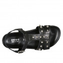 Sandale pour femmes avec courroie et goujons en cuir noir talon compensé 2 - Pointures disponibles:  33