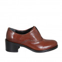 Woman's highfronted shoe with elastic band in tan brown leather heel 5 - Available sizes:  33, 44, 45