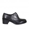 Woman's highfronted shoe with elastic band in black leather heel 5 - Available sizes:  33