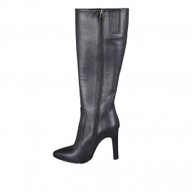 Woman's pointy boot with zipper in black leather heel 10 - Available sizes:  31 2
