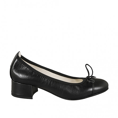 Ballerinas Woman 45 in Leather Black GHIGO